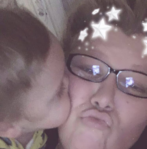 Samantha Young Photo 9