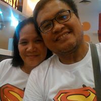 Julie Gonzales Photo 17