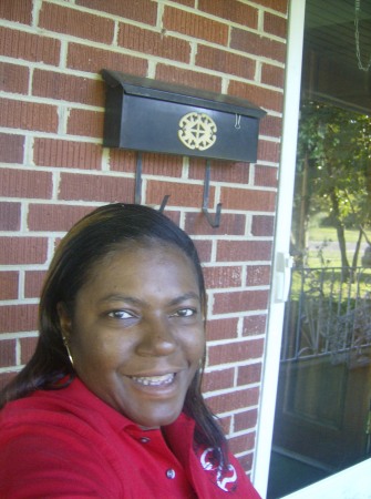 Angela Evans Photo 38