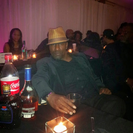 Andre Ross Photo 13