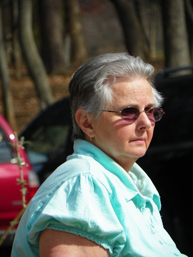 Gloria Howell Photo 14