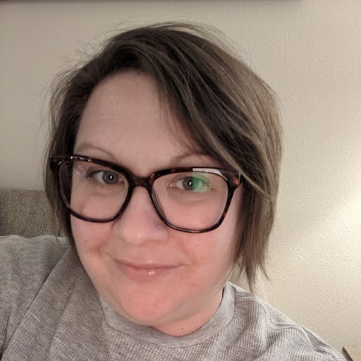 Danielle Foley Photo 18