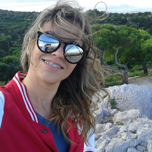 Sara Santana Photo 12