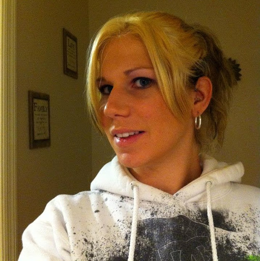 Alicia Forbes Photo 16