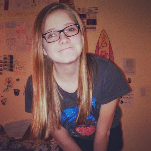 Erin Vaughn Photo 14