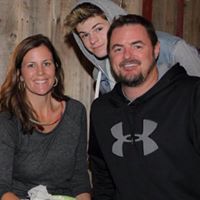 Julie Pickering Photo 28