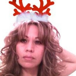 Julie Beltran Photo 4