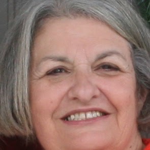 Elaine Regan Photo 9
