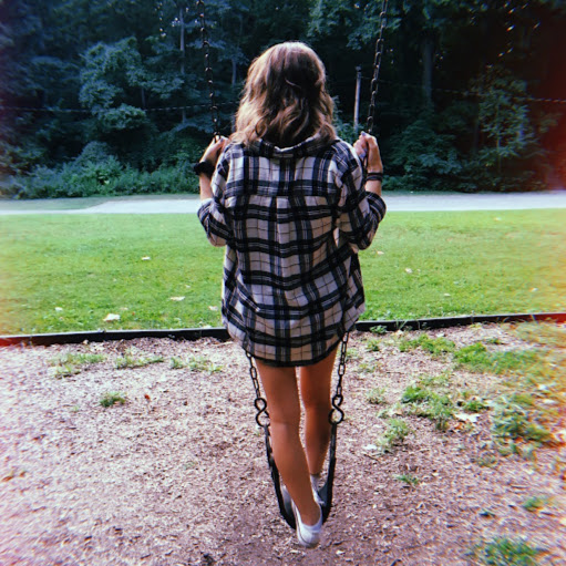 Lori Shaffer Photo 36