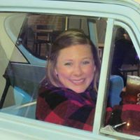 Julia Macneill Photo 5