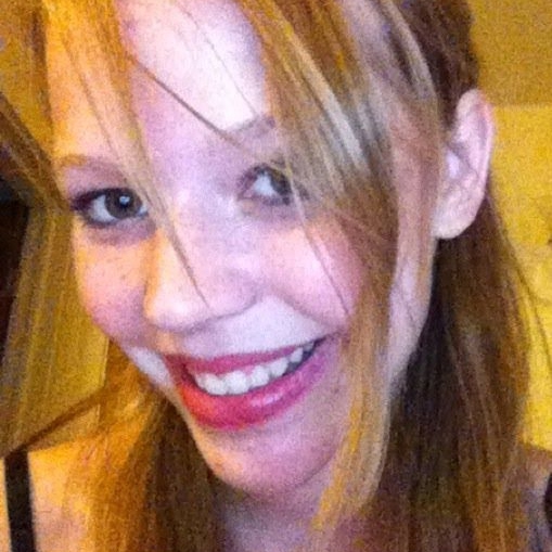 Michelle Ritchie Photo 36