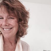 Julie Bolling Photo 9