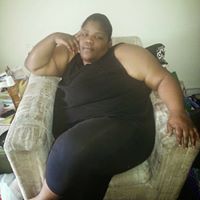 Renee Matthews Photo 28