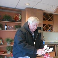 Lisa Downing Photo 31