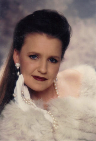 Barbara Woods Photo 30