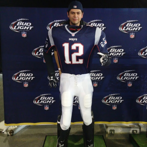 Erik Rodriguez Photo 7 Erik Rodriguez Photo 7