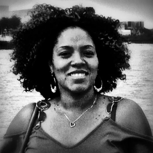 Renee Cooper Photo 12