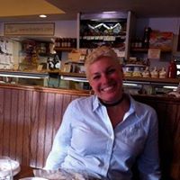 Joanne Francoual Photo 3