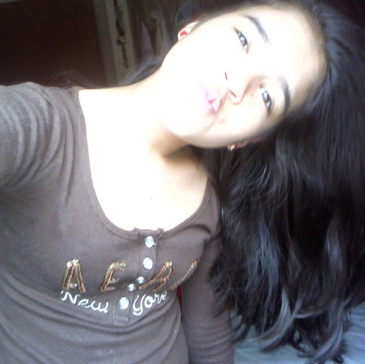 Daniela Rosales Photo 8