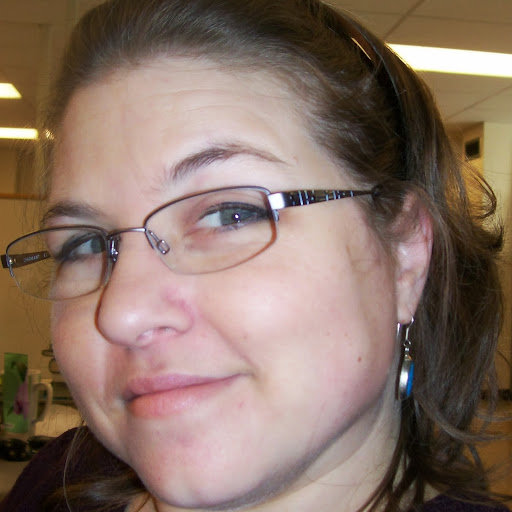 Jennifer Hall Photo 27