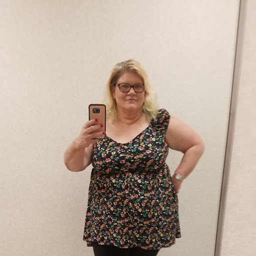 Candice Wolf Photo 10