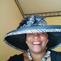 Angela Earle Photo 8