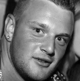 Julian Lang Photo 21