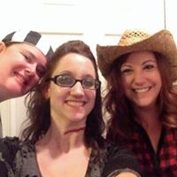 Katelyn Simons Photo 16