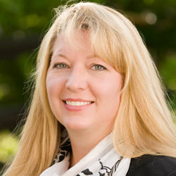 Tracy Wolff Photo 20