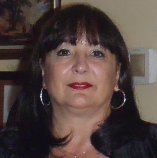 Paula Wolf Photo 32