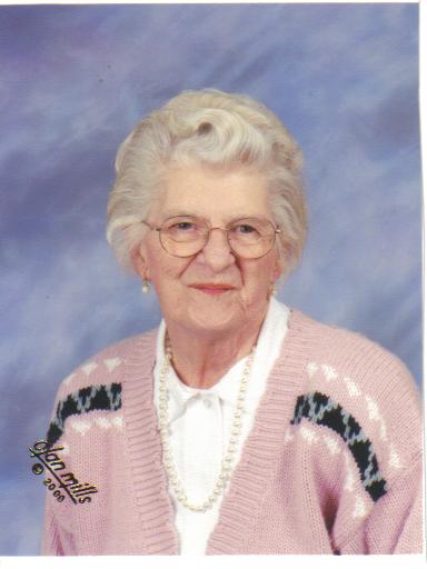 Elizabeth Bright Photo 35