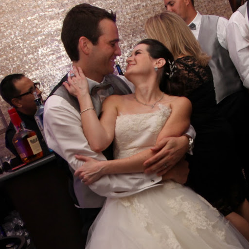 Annette Rojas Photo 9