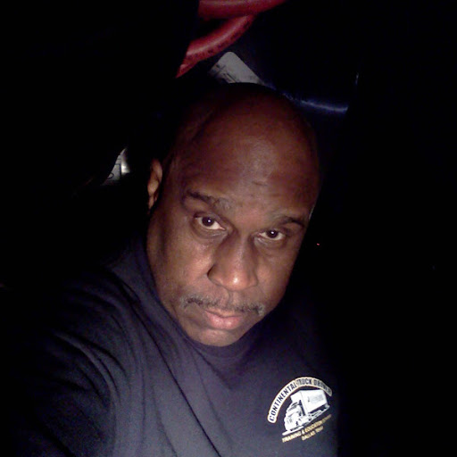 Quentin Robinson Photo 30