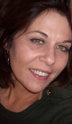 Robyn Fletcher Photo 14