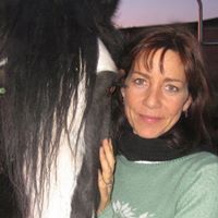 Catherine Kidd Photo 19