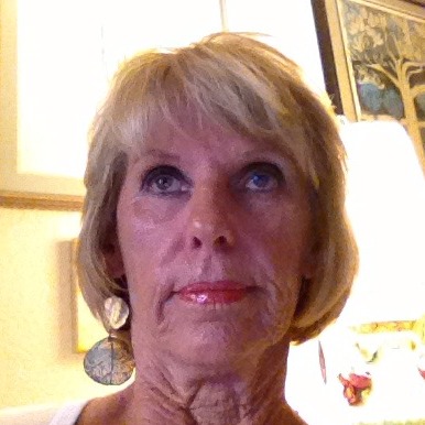 Suzanne Shea Photo 36