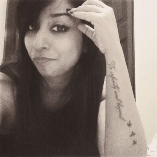 Sarah Mathews Photo 16