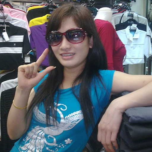 Trinh Tran Photo 18