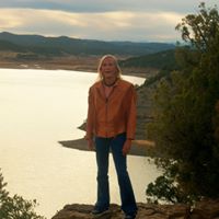 Michelle Groth Photo 27