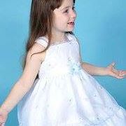 Ella Carter Photo 10