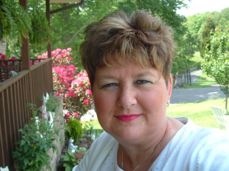 Debbie Richards Photo 23