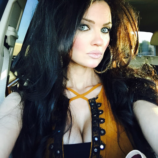 Sarah Wharton Photo 15