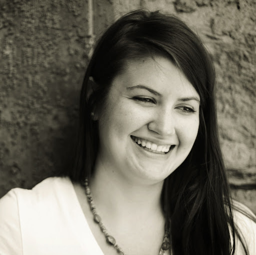 Emily Thomas Photo 49