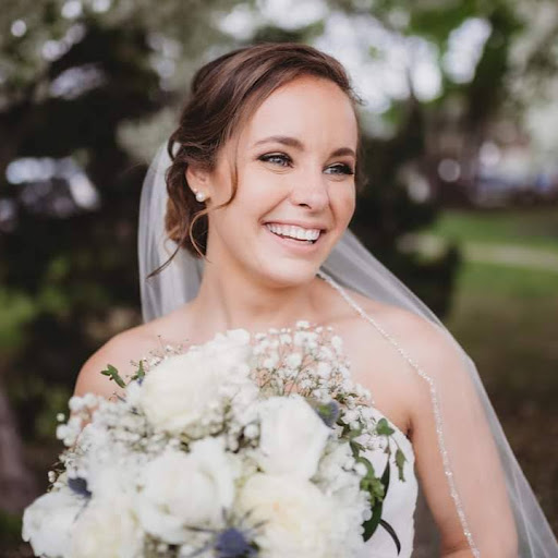 Amy Marshall Photo 24