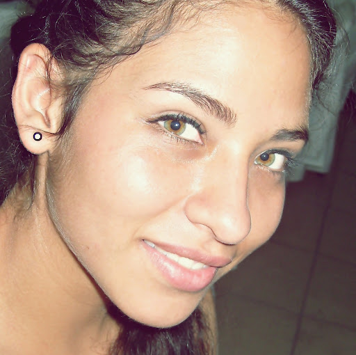 Adriana Saavedra Photo 25
