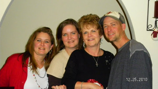 Kathleen Warner Photo 28