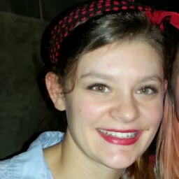 Rebecca Hill Photo 6