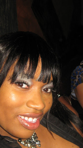 Candice Wells Photo 30