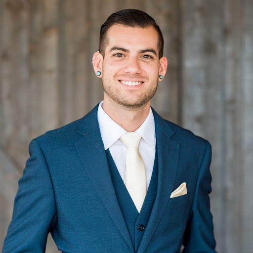 Christopher Gee Photo 42