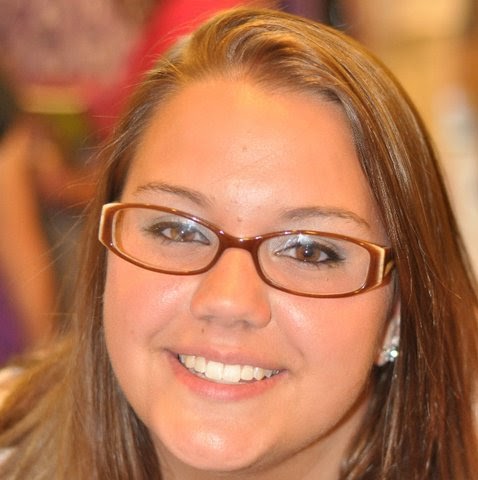 Laura Mcvey Photo 22